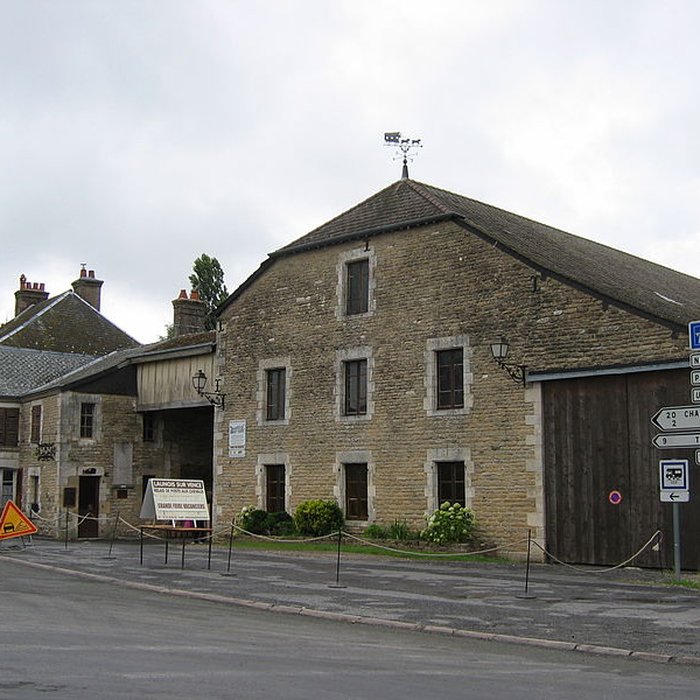 Photo de Relais de poste à chevaux à Launois-sur-Vence