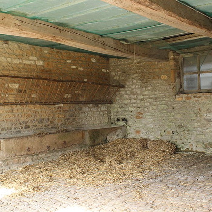 Photo de Relais de poste à chevaux à Launois-sur-Vence