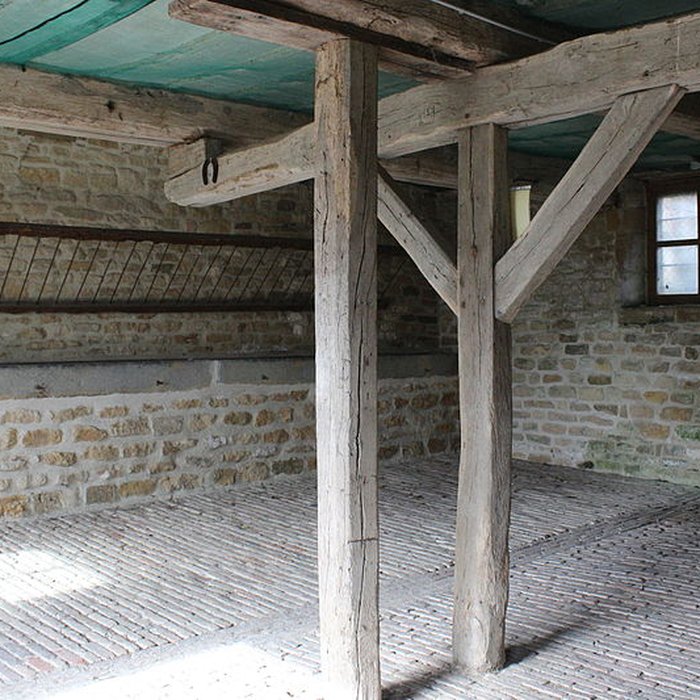 Photo de Relais de poste à chevaux à Launois-sur-Vence