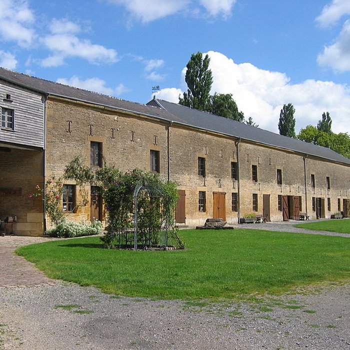 Photo de Relais de poste à chevaux à Launois-sur-Vence