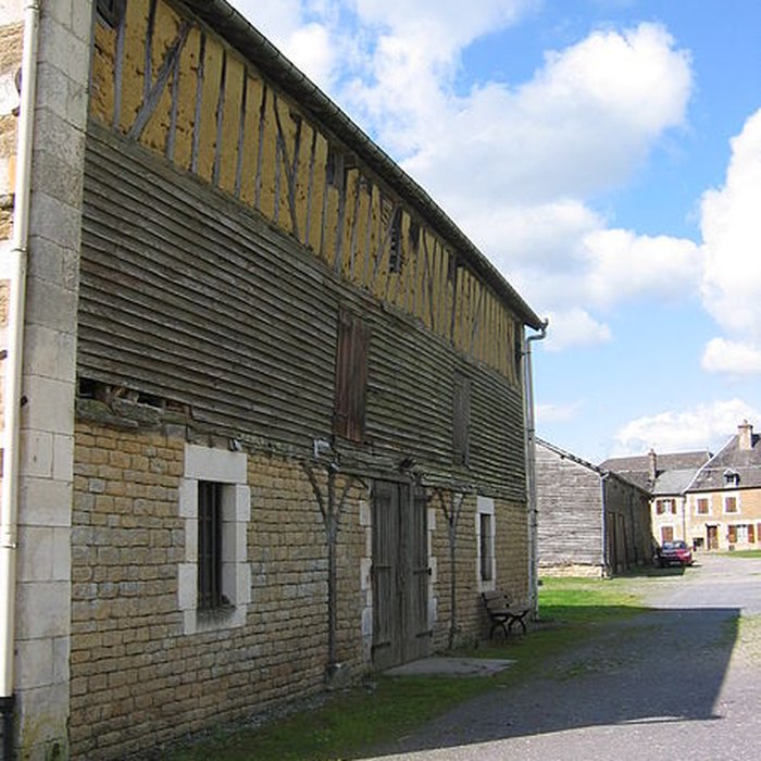 Photo de Relais de poste à chevaux à Launois-sur-Vence