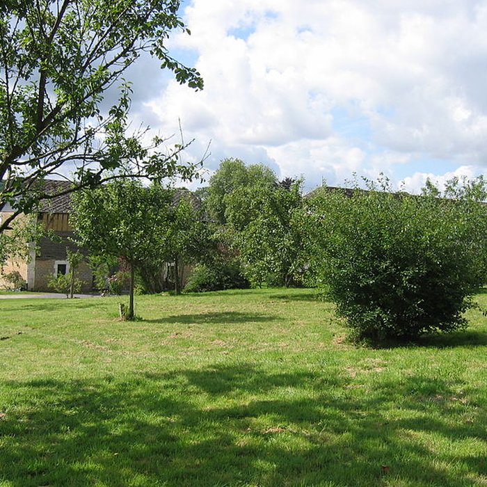 Photo de Relais de poste à chevaux à Launois-sur-Vence