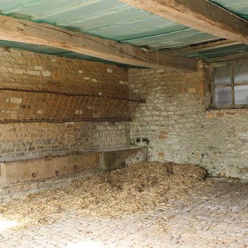 Relais de poste à chevaux à Launois-sur-Vence