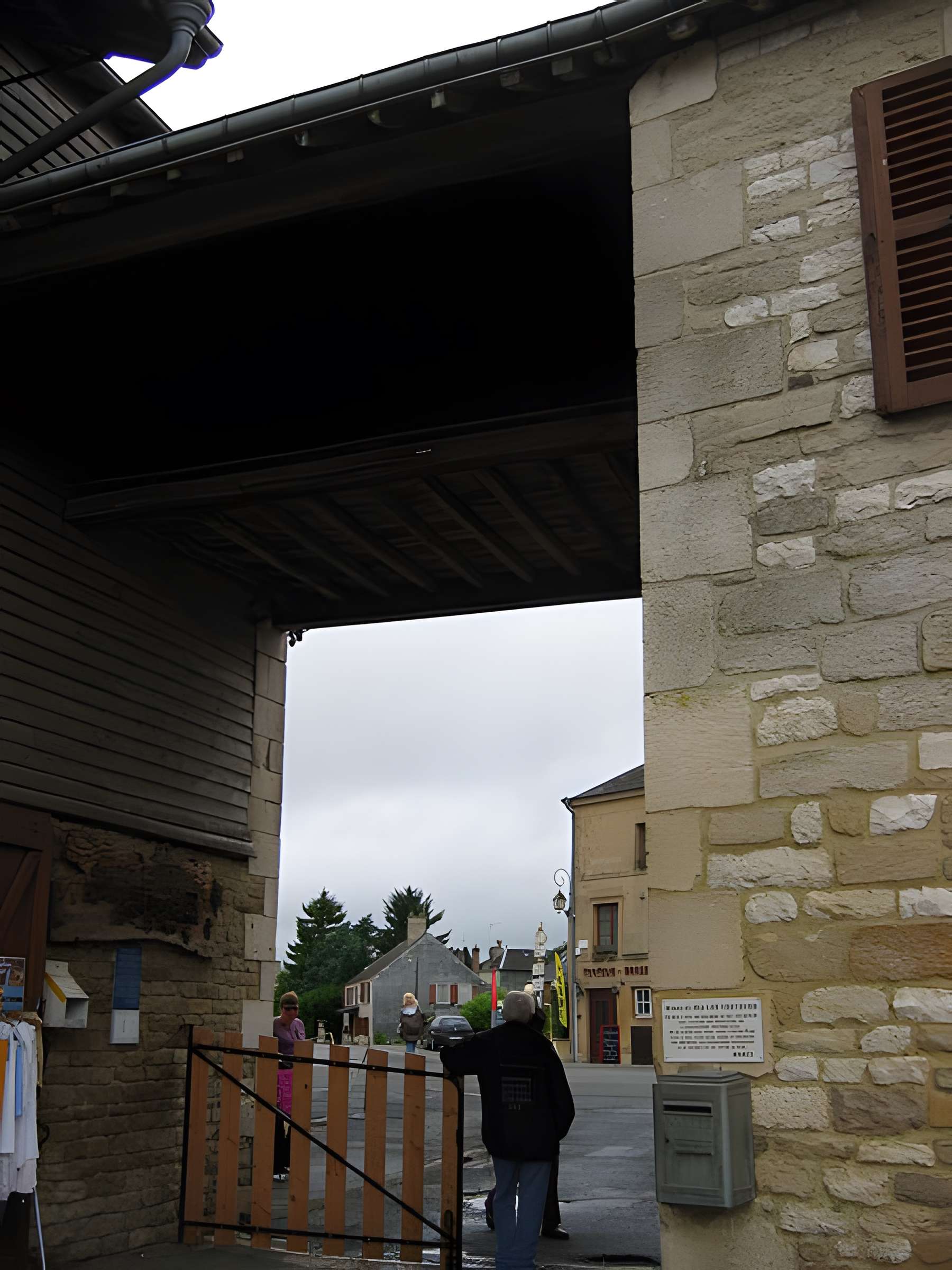 Relais de poste à chevaux à Launois-sur-Vence