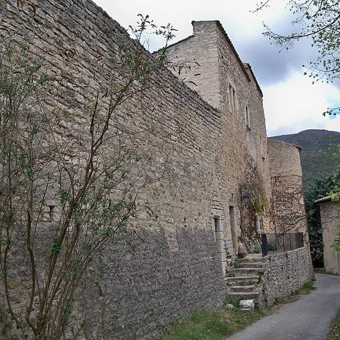 Photo de Rempart du Poët-Laval