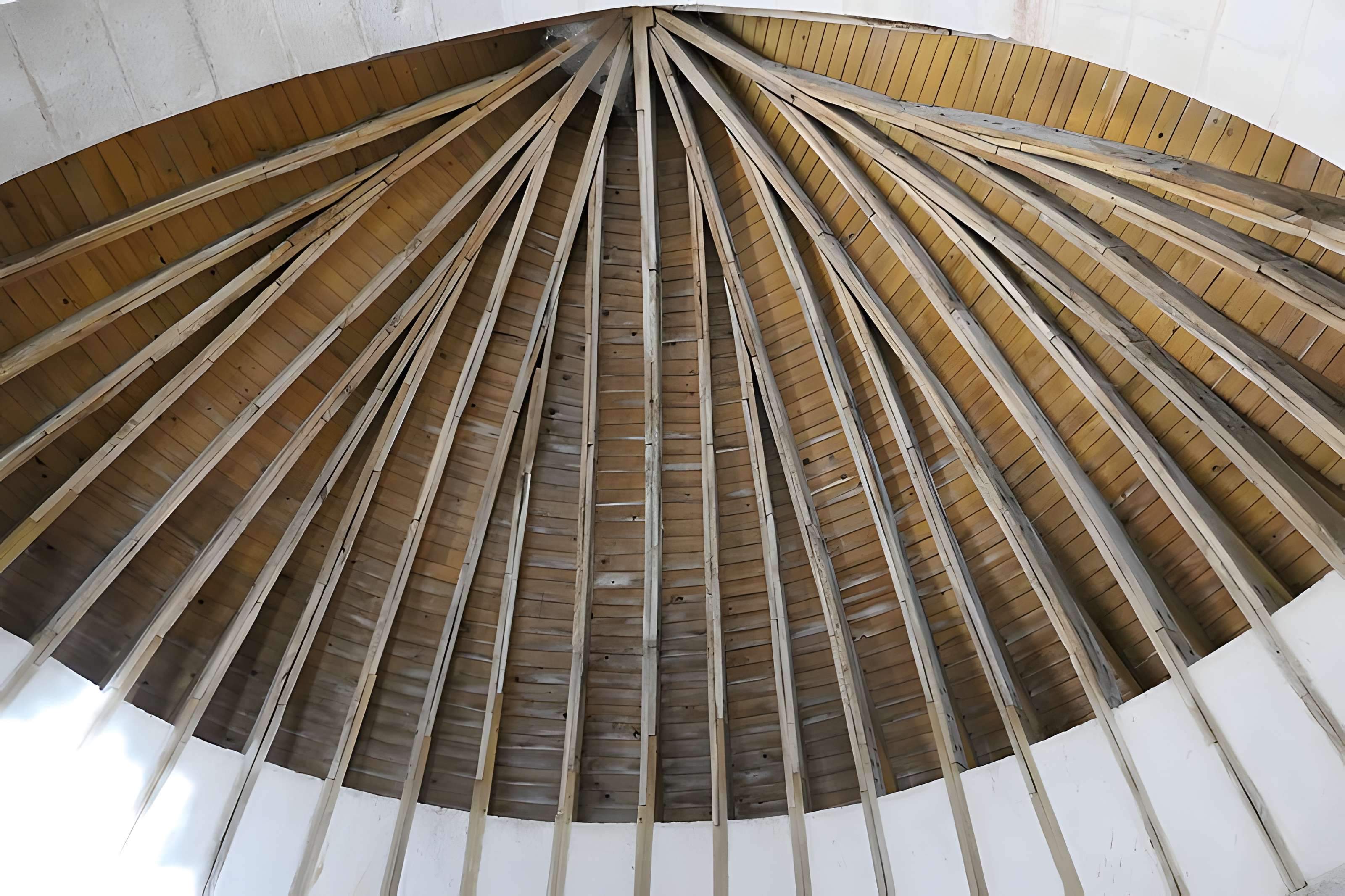 Lavoir de Druyes-les-Belles-Fontaines