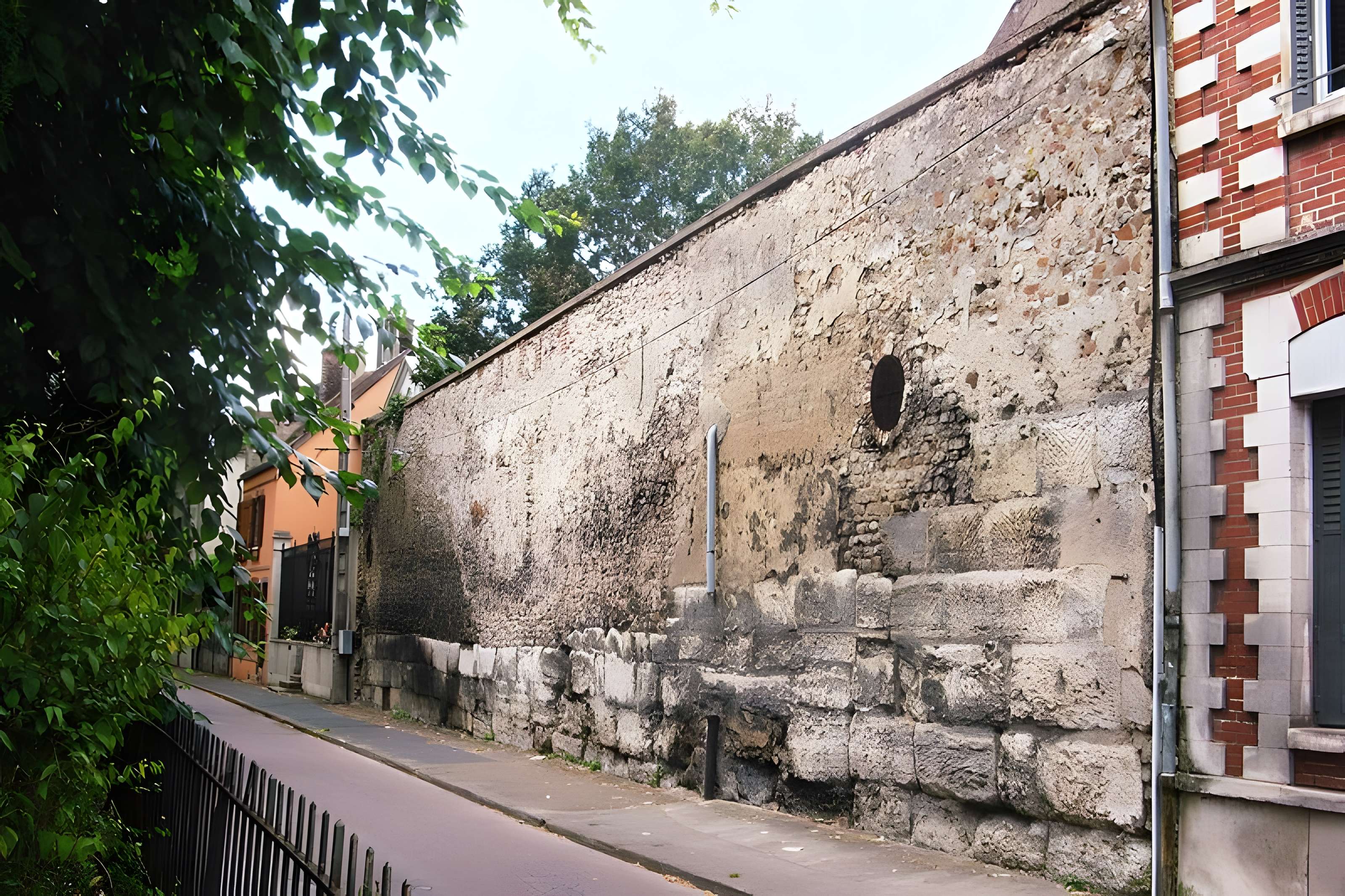 Rempart gallo-romain de Sens 