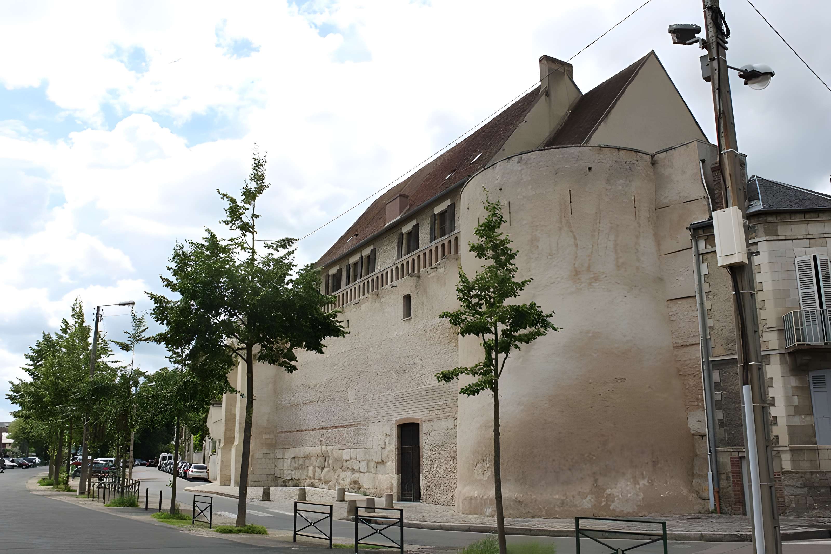 Rempart gallo-romain de Sens