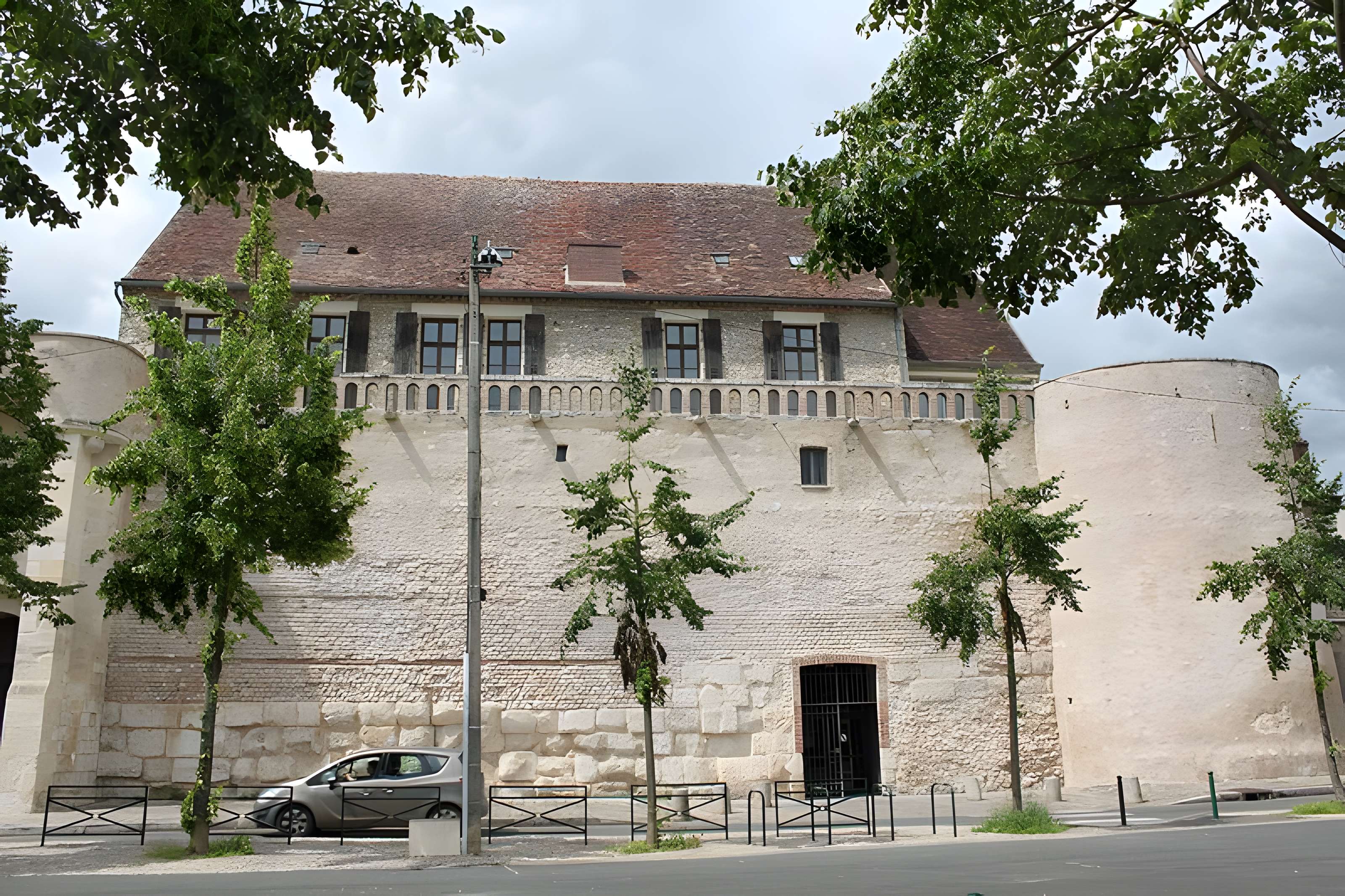 Rempart gallo-romain de Sens