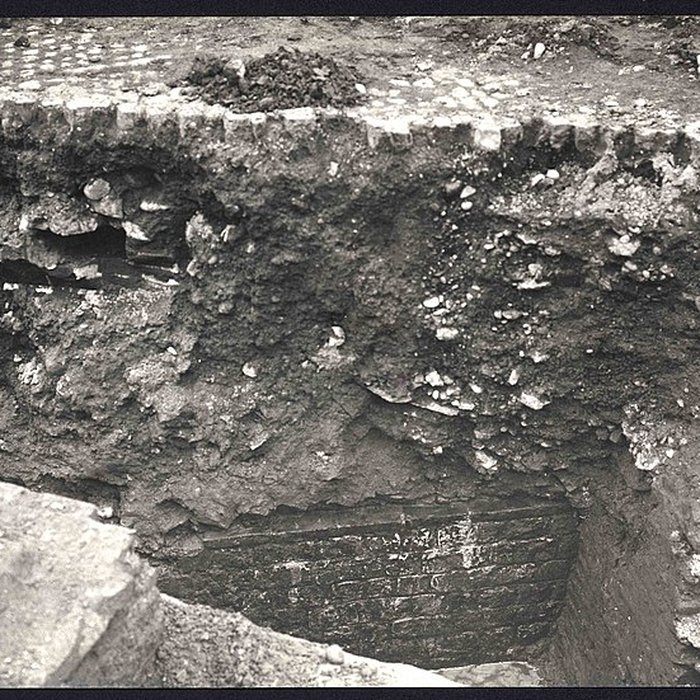 Photo de Tour des Hauts-Murats et vestiges de remparts gallo-romains attenants