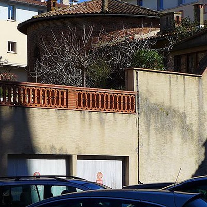 Photo de Tour des Hauts-Murats et vestiges de remparts gallo-romains attenants