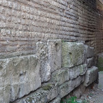 Rempart gallo-romain dÉvreux