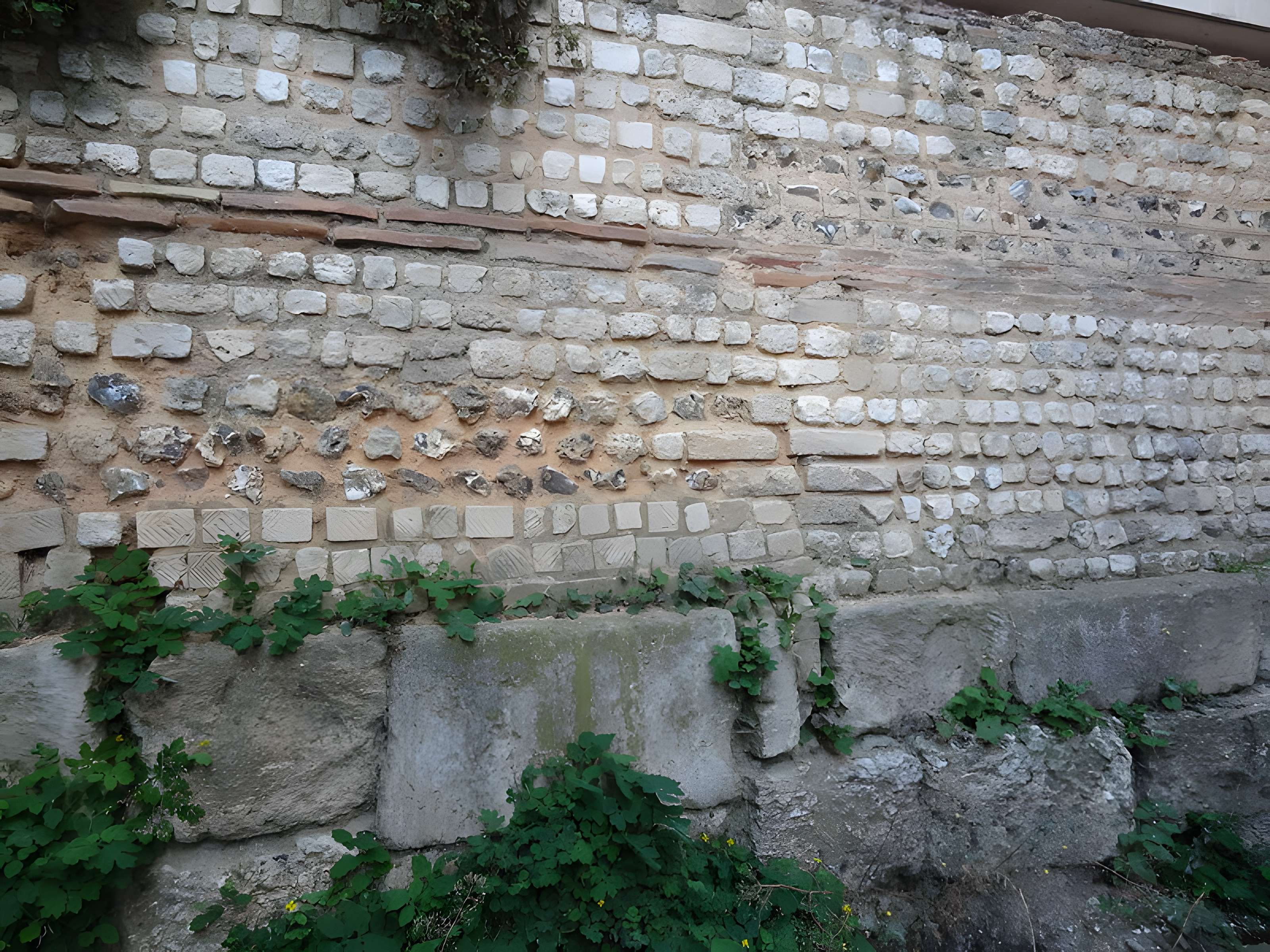 Rempart gallo-romain d'Évreux