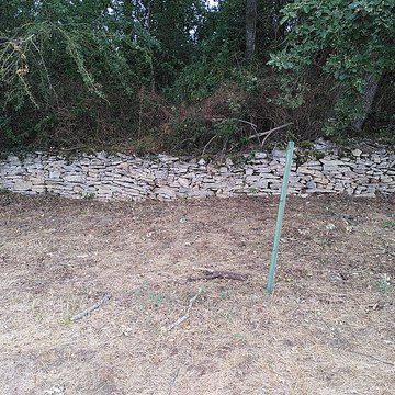 rempart prehistorique de la groutte