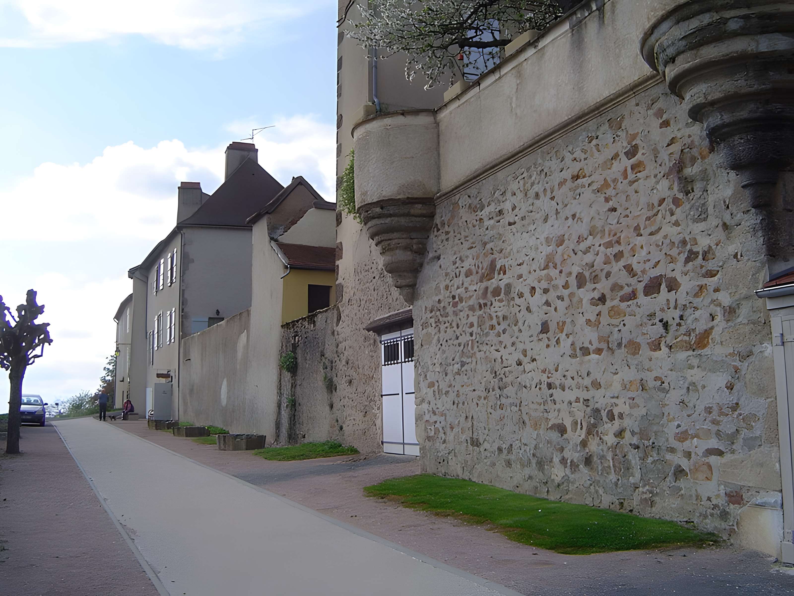 Remparts de Bourbon-Lancy