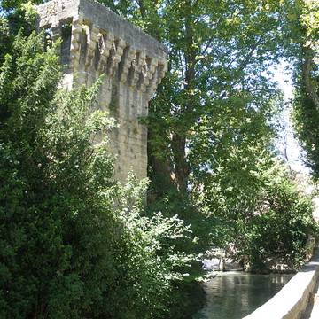 Remparts de Courthézon