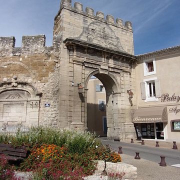 Remparts de Monteux
