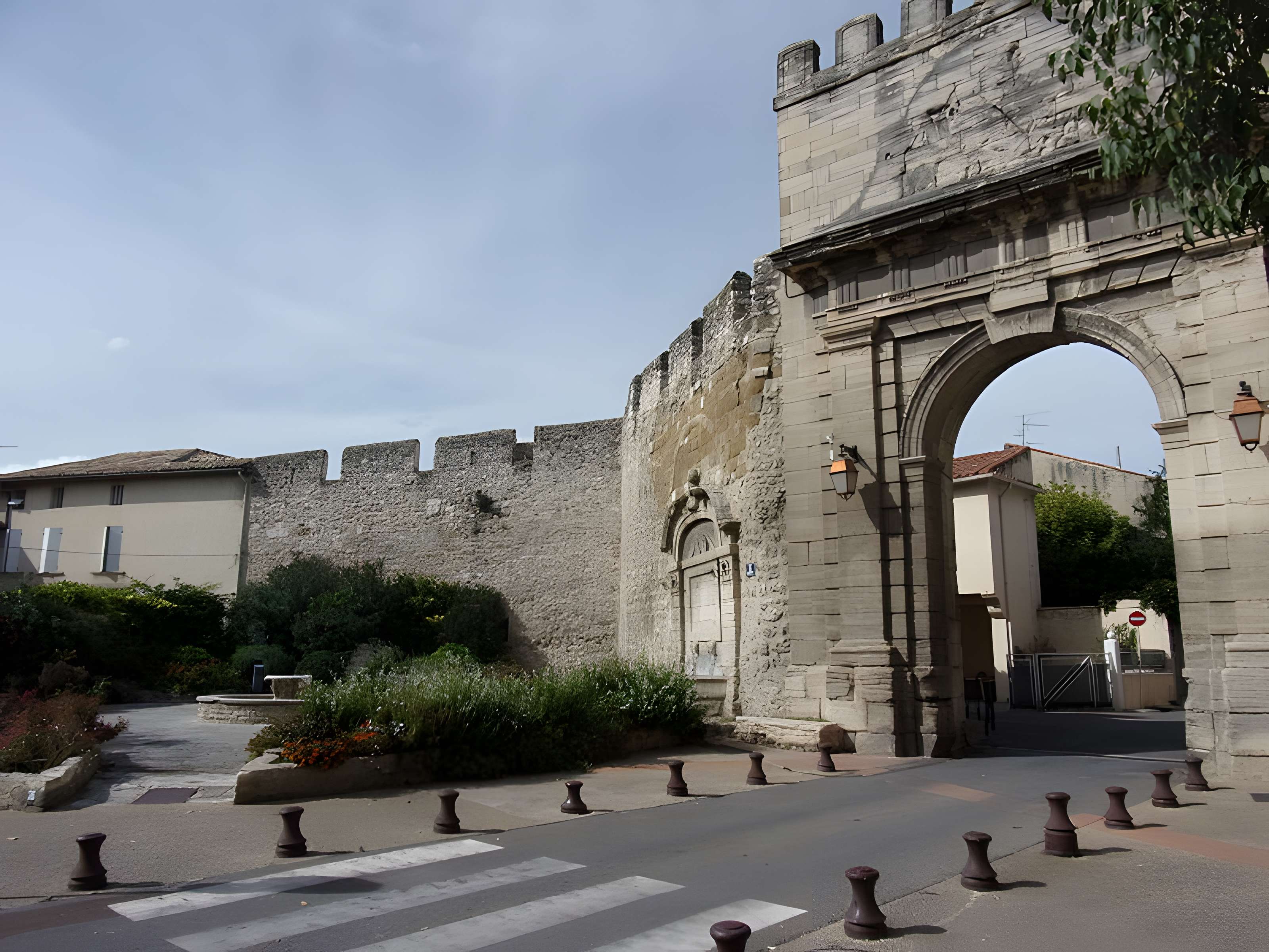 Remparts de Monteux