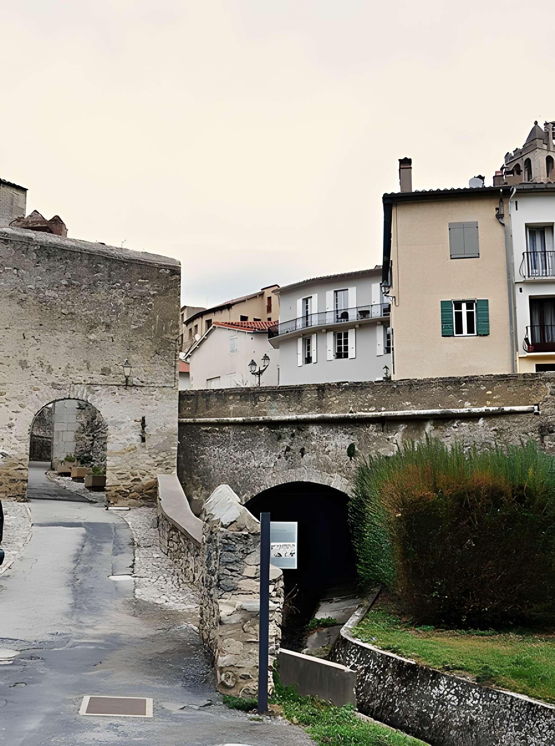 Remparts de Prats-de-Mollo-la-Preste
