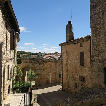 Remparts de Puycelsi