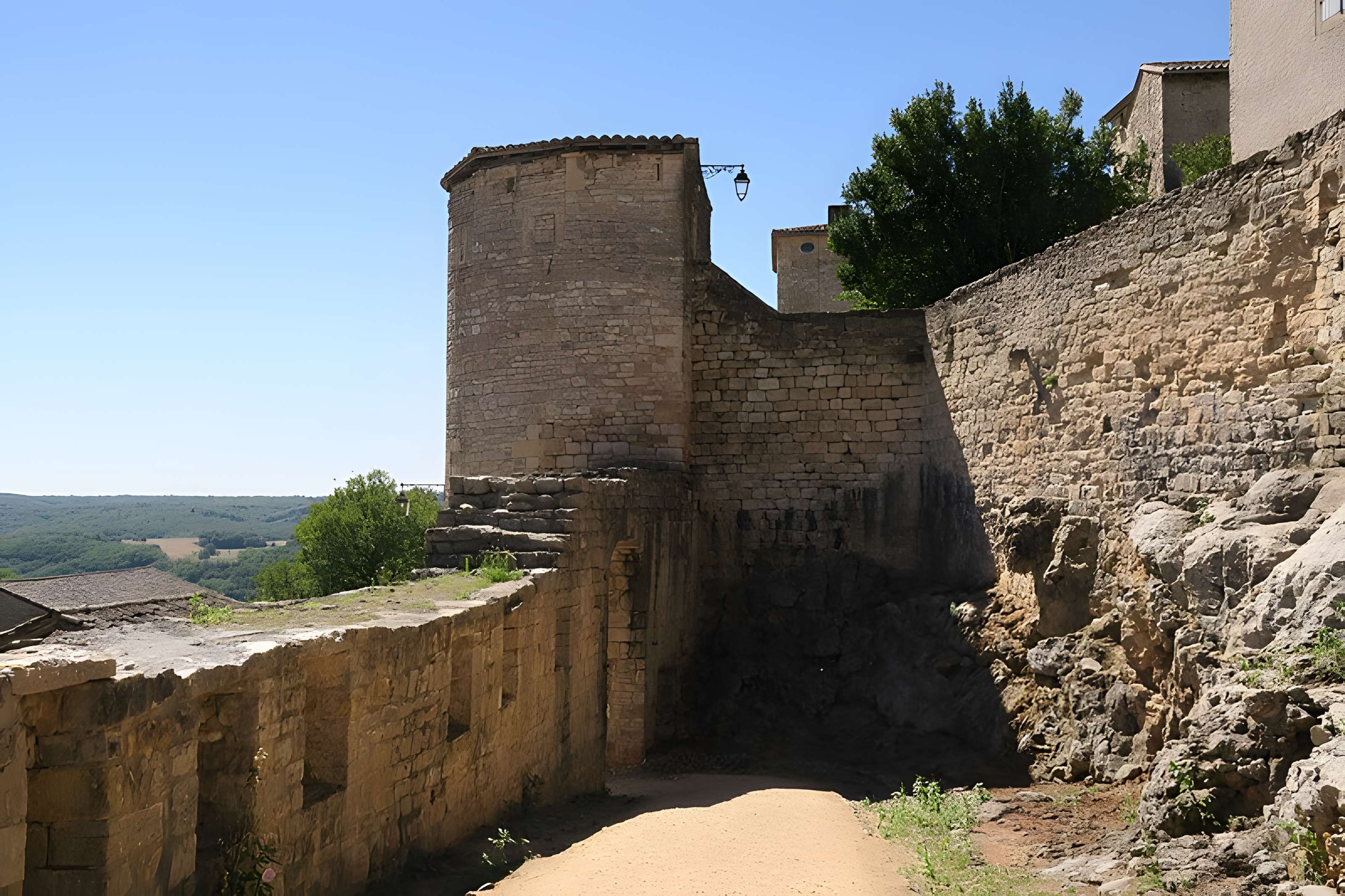 Remparts de Puycelsi