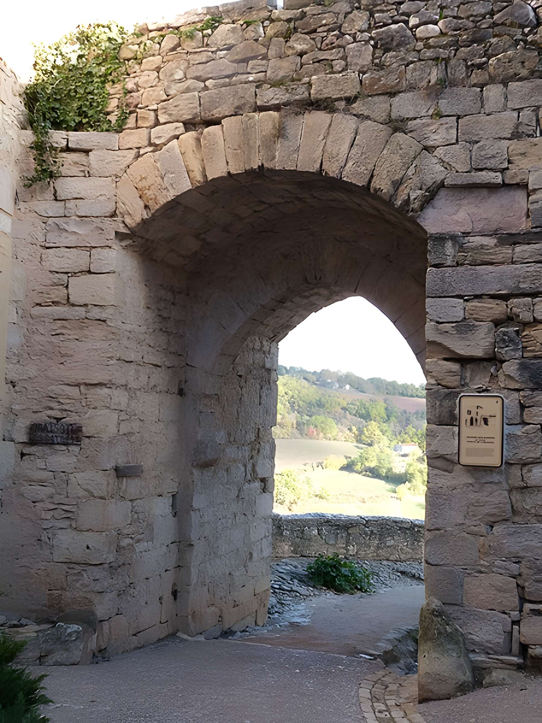 Remparts de Puycelsi