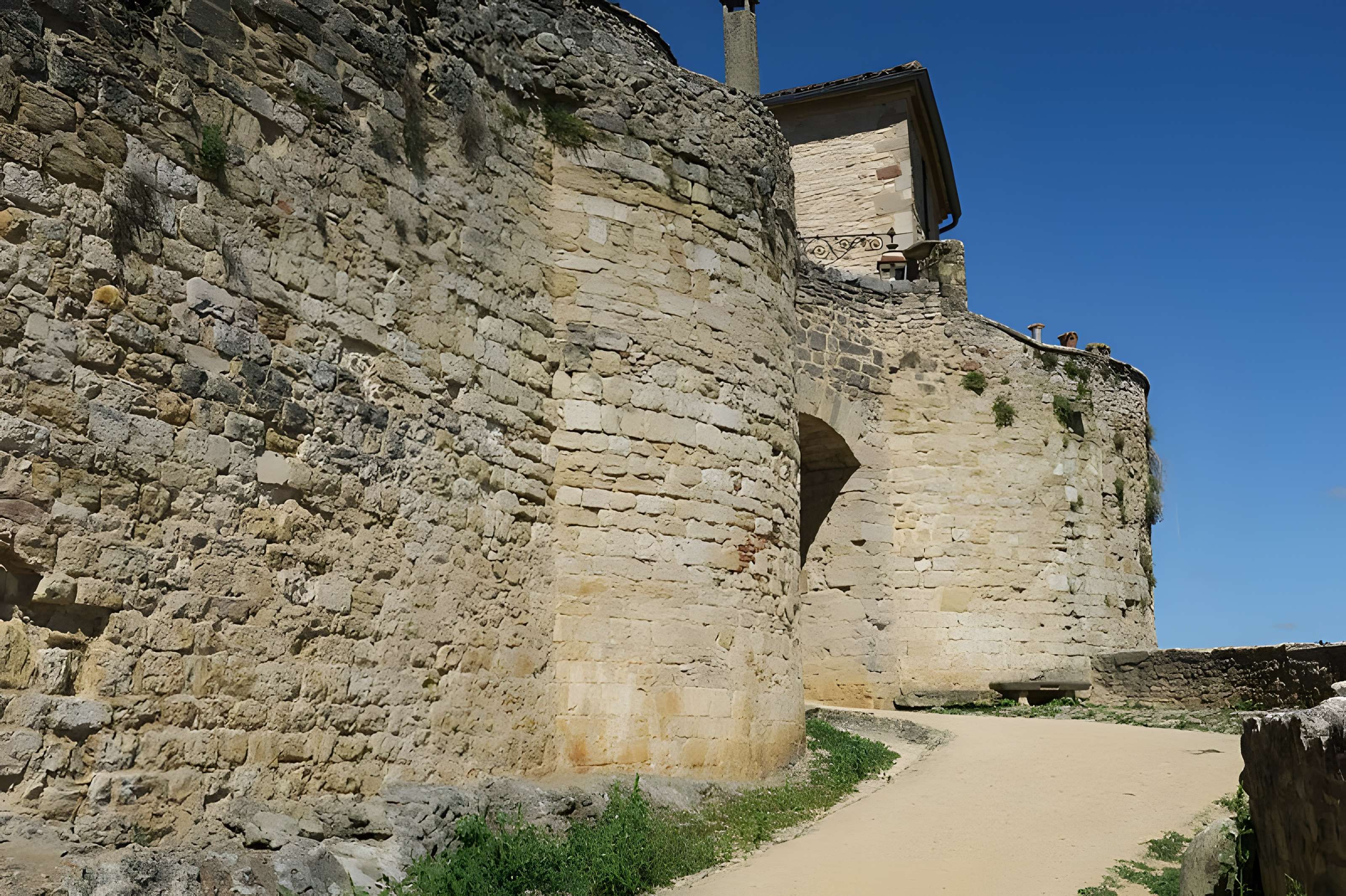 Remparts de Puycelsi