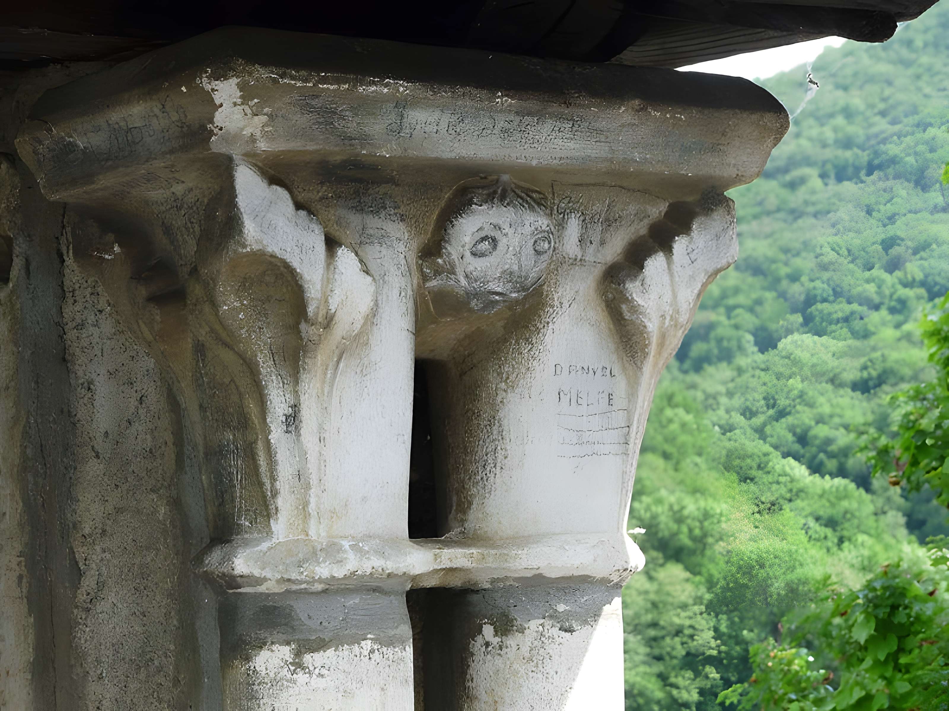 Enceinte de la ville haute de Saint-Bertrand-de-Comminges