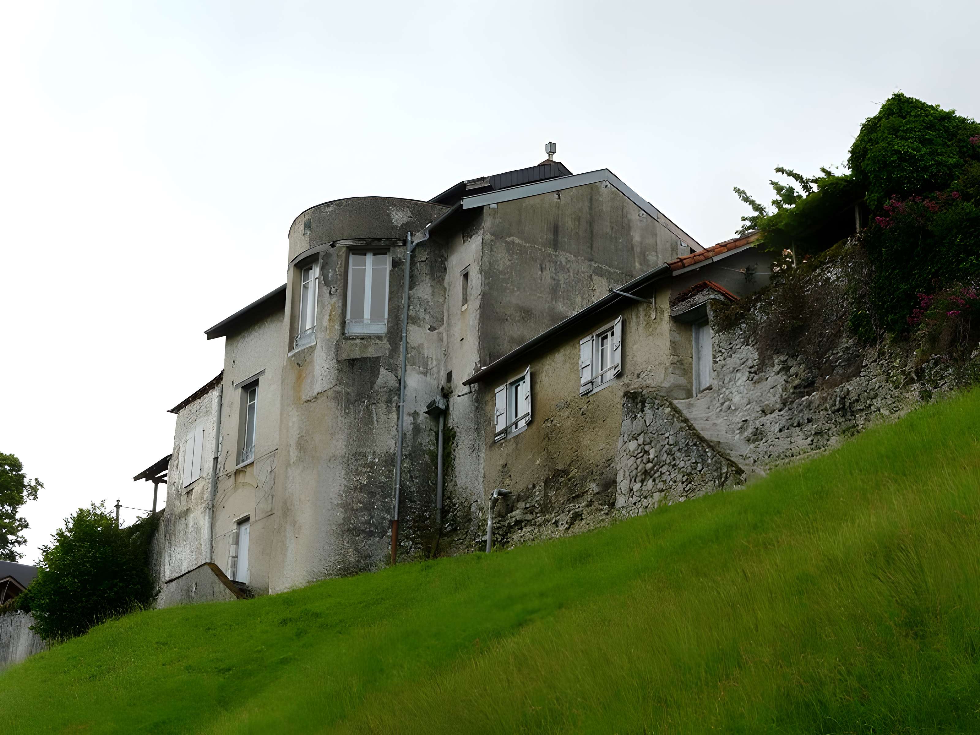 Enceinte de la ville haute de Saint-Bertrand-de-Comminges