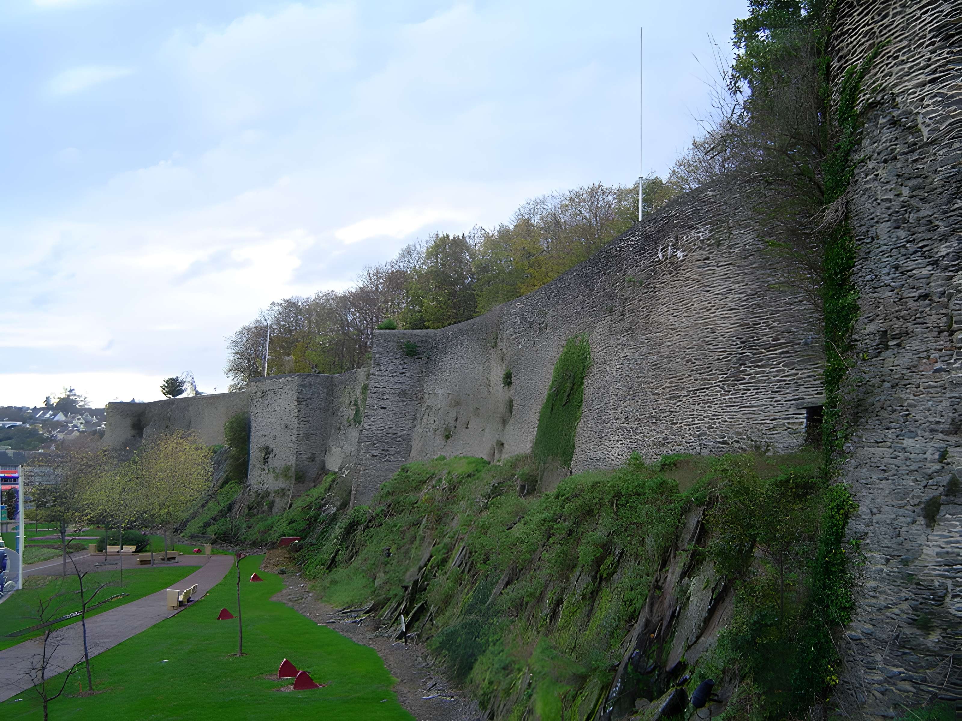 Remparts de Saint-Lô
