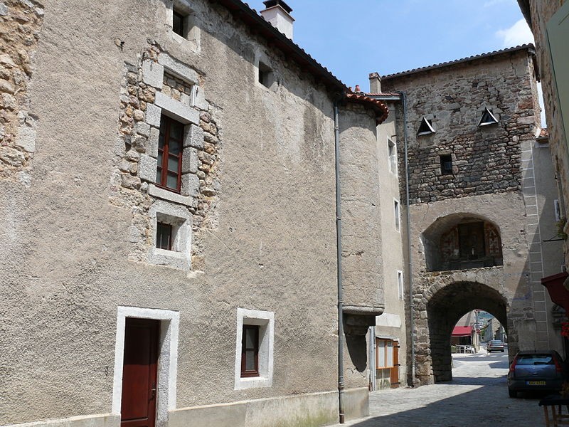 Photo de Remparts et Portes du Malzieu-Ville