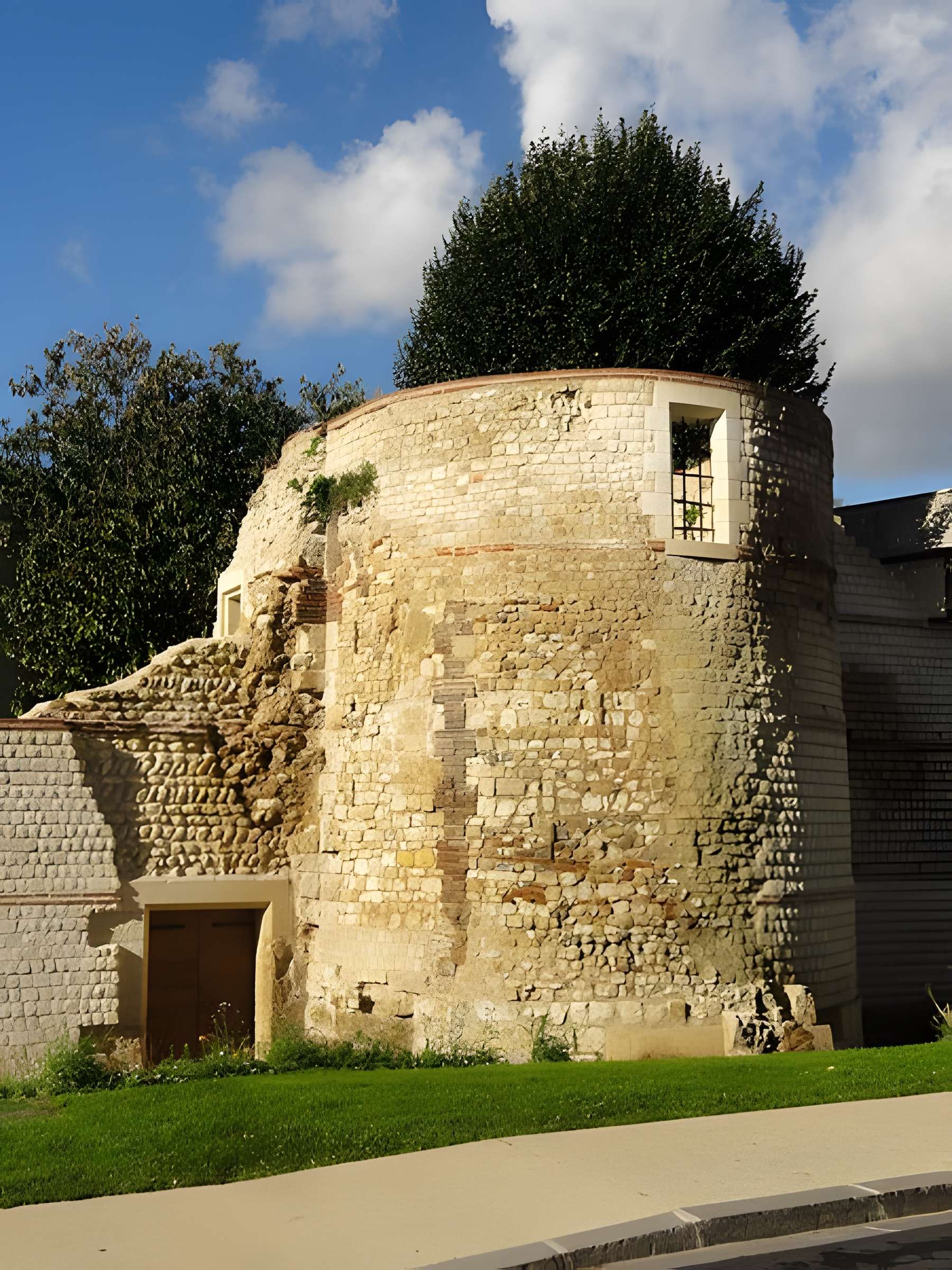 Remparts gallo-romains de Beauvais 