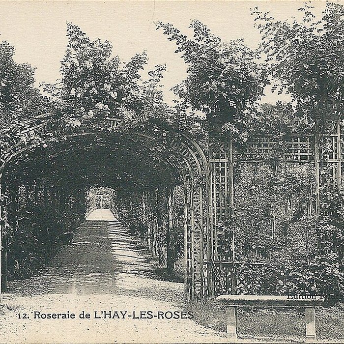 Photo de Roseraie du Val-de-Marne à LHaÿ-les-Roses