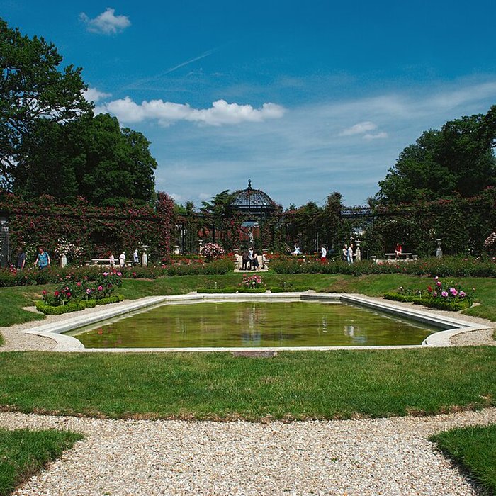 Photo de Roseraie du Val-de-Marne à LHaÿ-les-Roses
