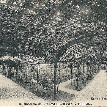 Roseraie du Val-de-Marne à LHaÿ-les-Roses