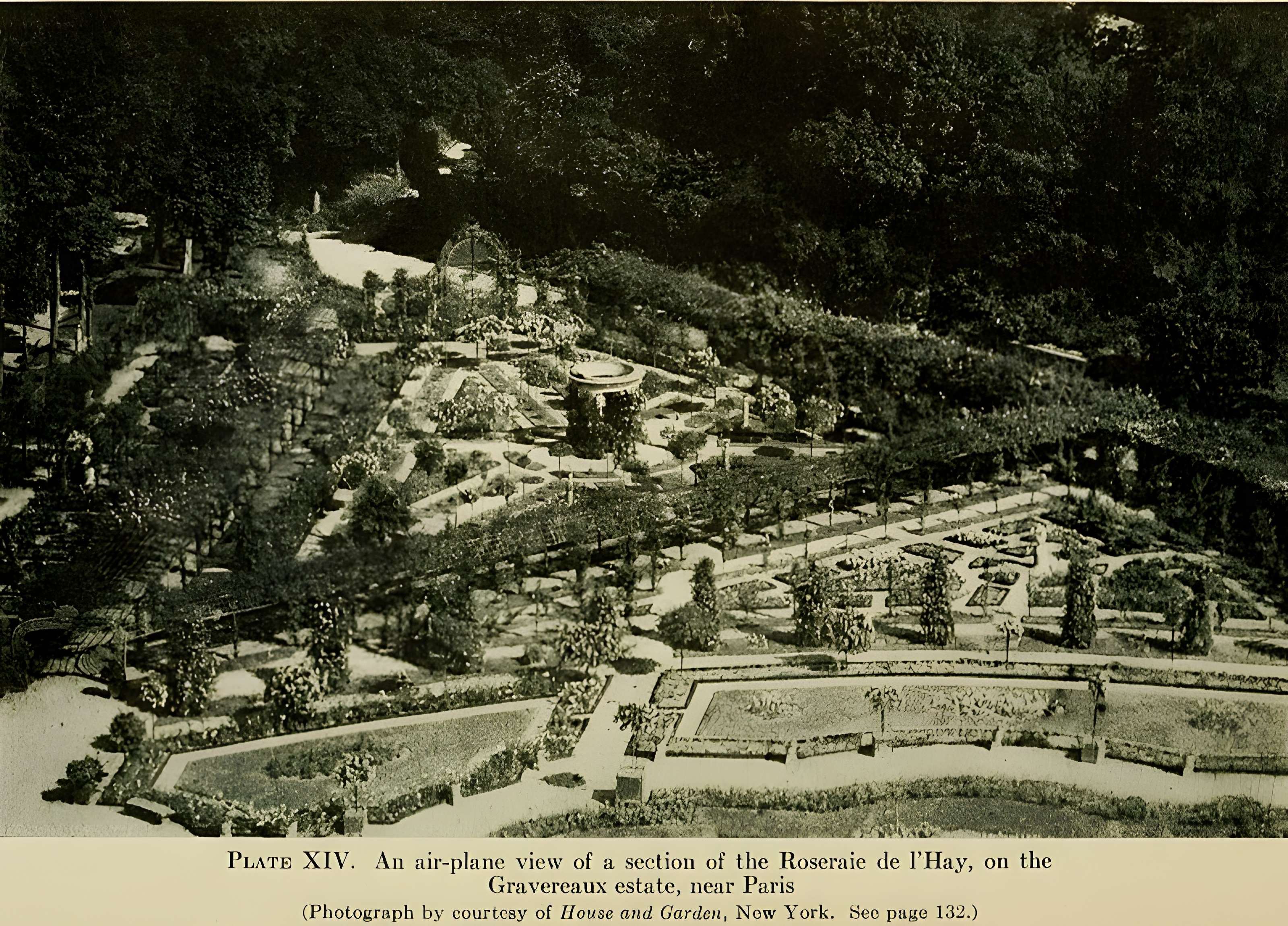 Roseraie du Val-de-Marne à L'Haÿ-les-Roses