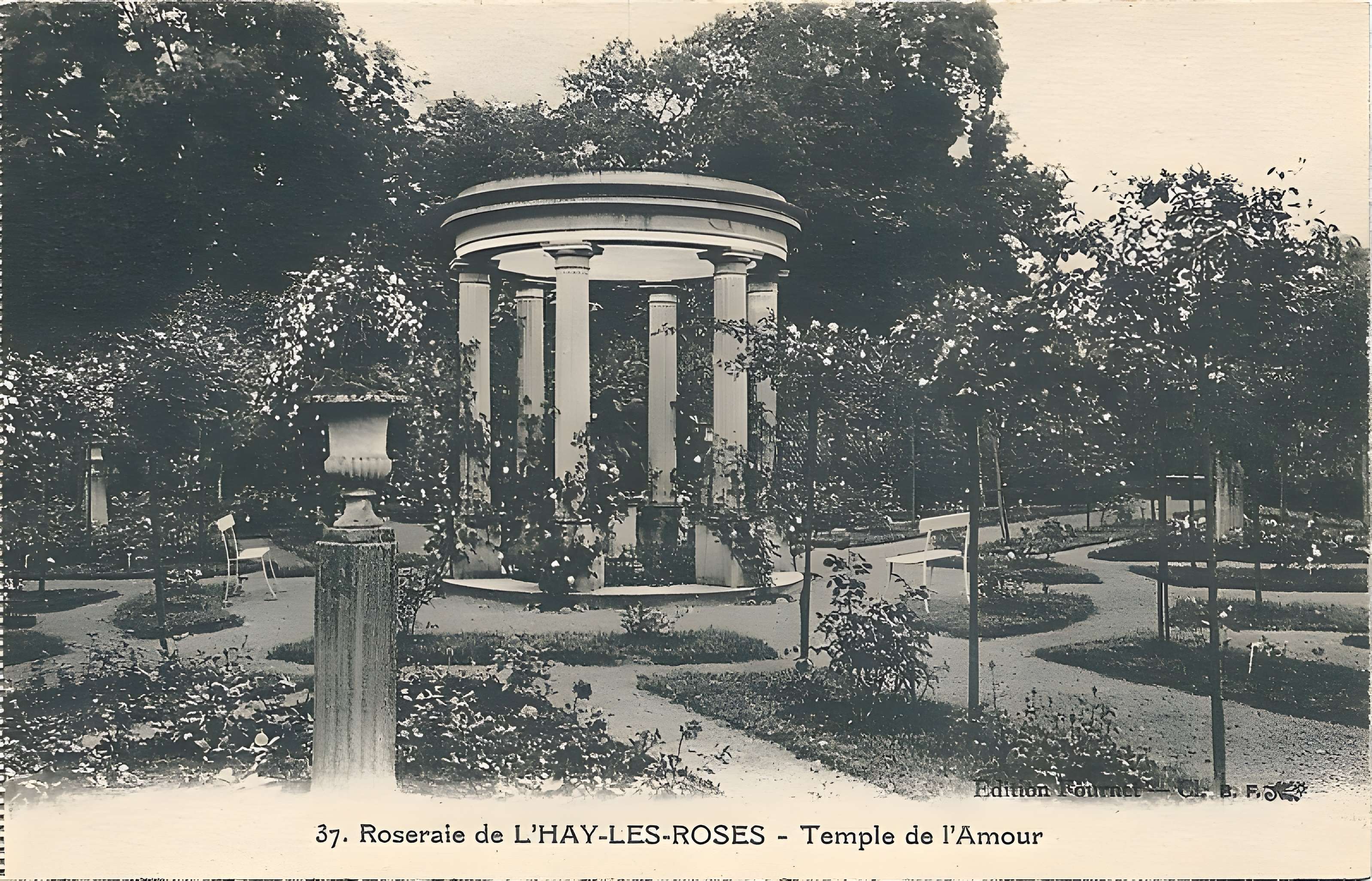 Roseraie du Val-de-Marne à L'Haÿ-les-Roses