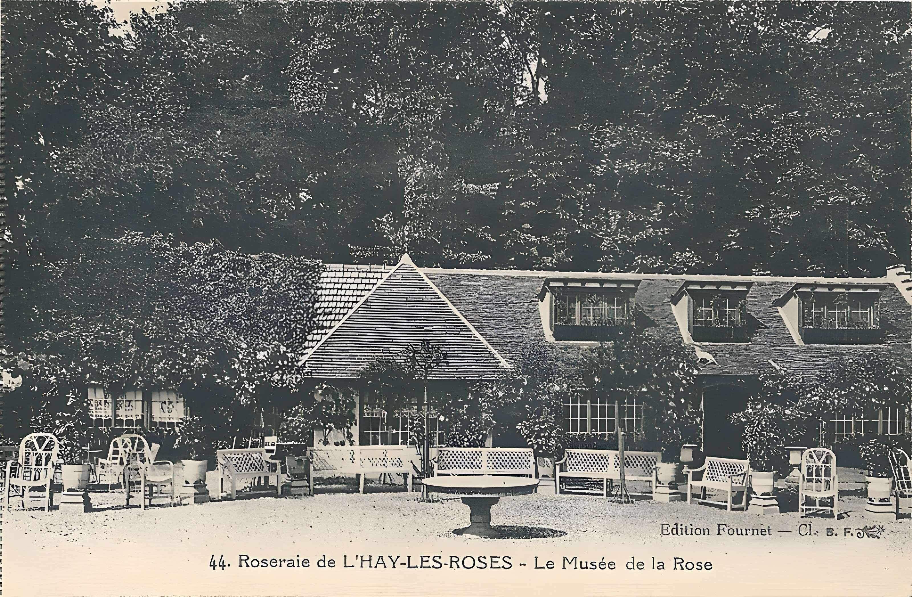 Roseraie du Val-de-Marne à L'Haÿ-les-Roses