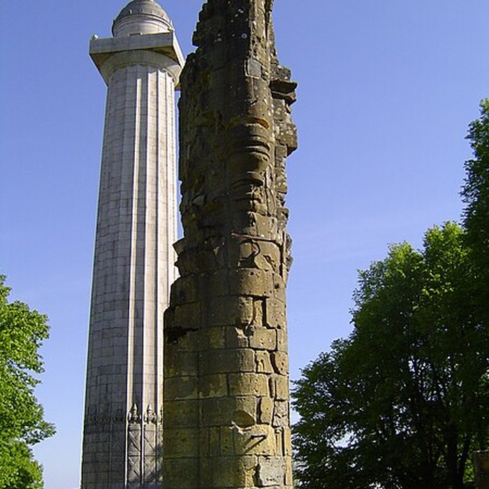 Photo de Ruine de la collégiale Saint-Germain à Montfaucon-dArgonne