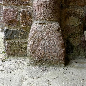 Ruines de la rotonde dite Temple de Lanleff