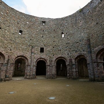 Ruines de la rotonde dite Temple de Lanleff