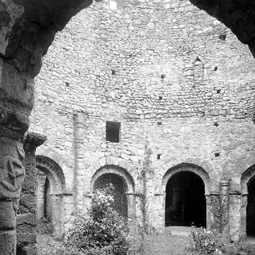 Ruines de la rotonde dite Temple de Lanleff