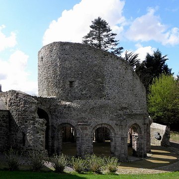 Ruines de la rotonde dite Temple de Lanleff