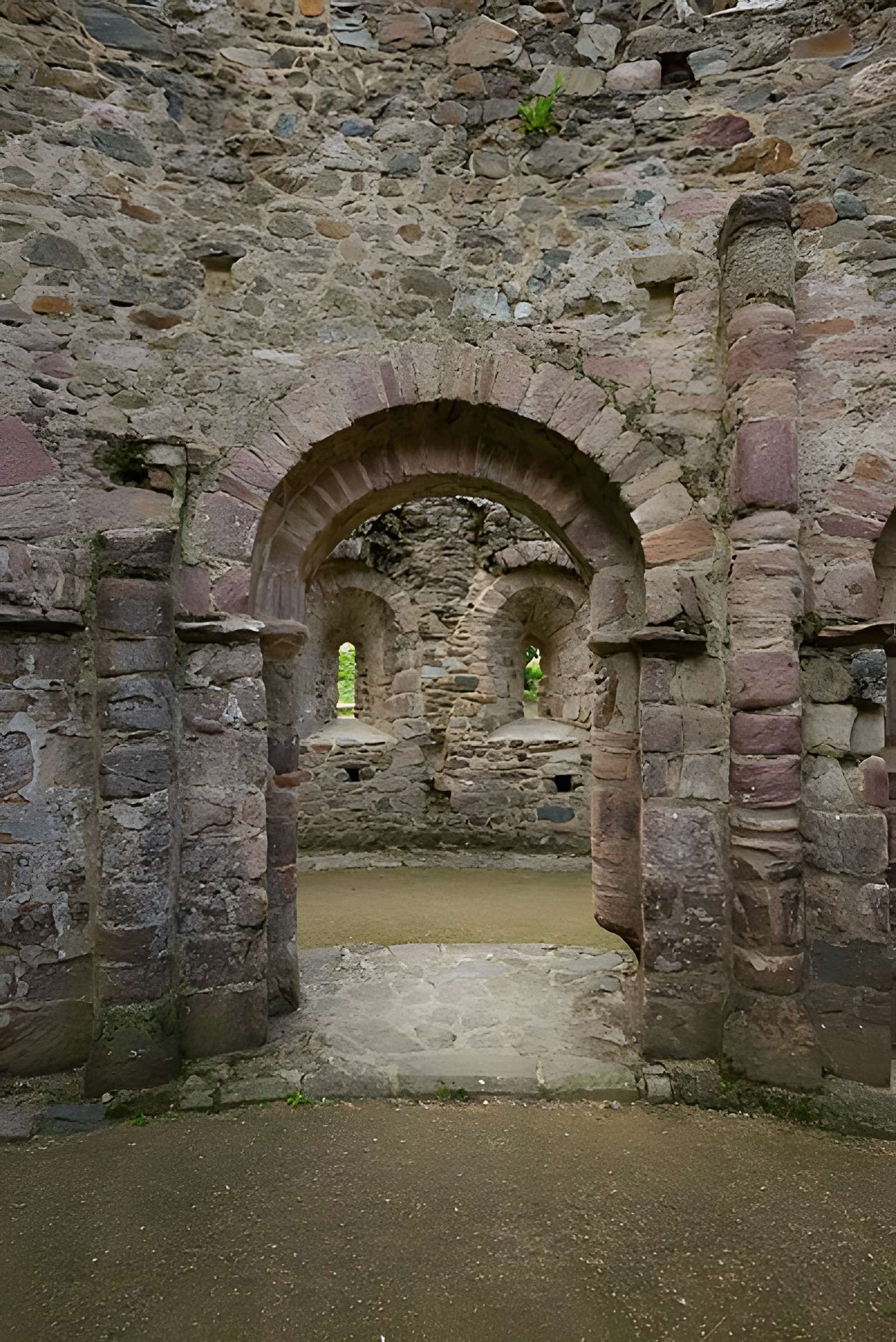 Ruines de la rotonde dite Temple de Lanleff