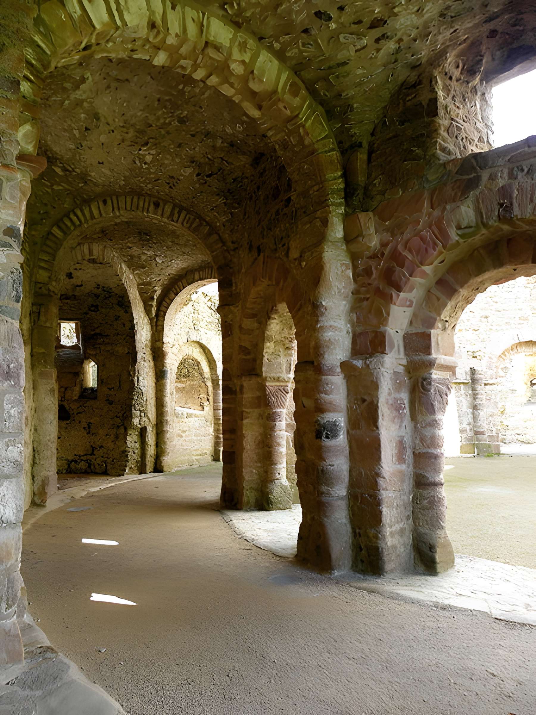 Ruines de la rotonde dite Temple de Lanleff