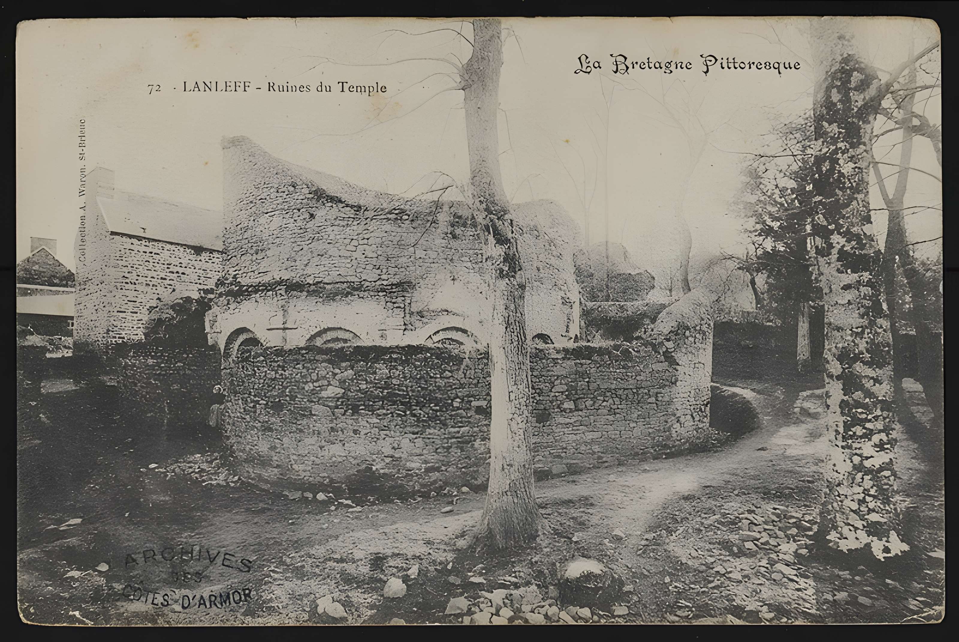 Ruines de la rotonde dite Temple de Lanleff