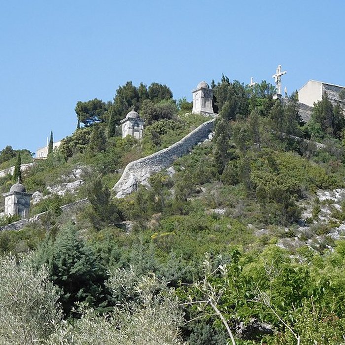 Photo de Sanctuaire de Notre-Dame-de-Grâce à Rochefort-du-Gard