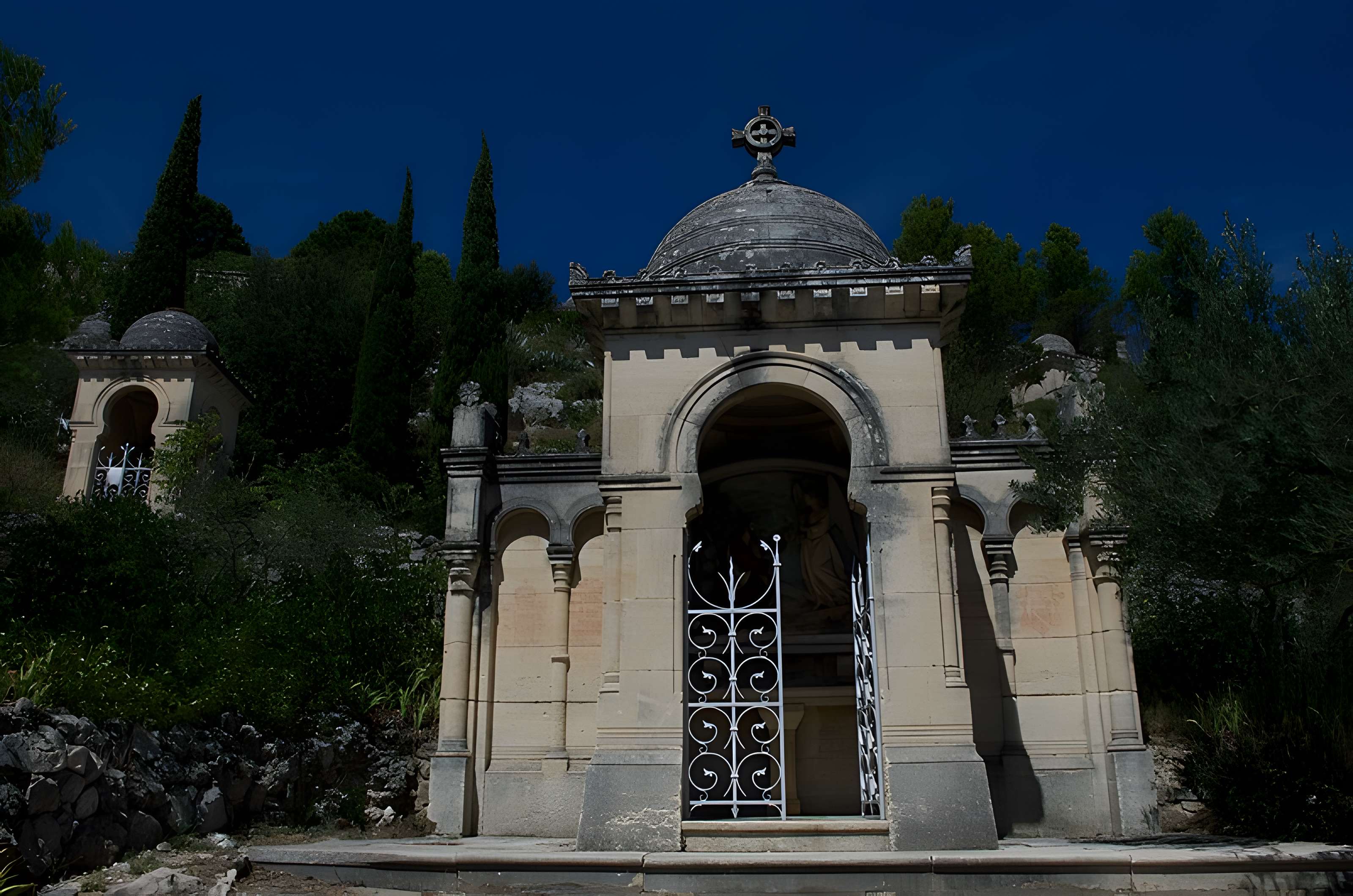 Sanctuaire de Notre-Dame-de-Grâce à Rochefort-du-Gard