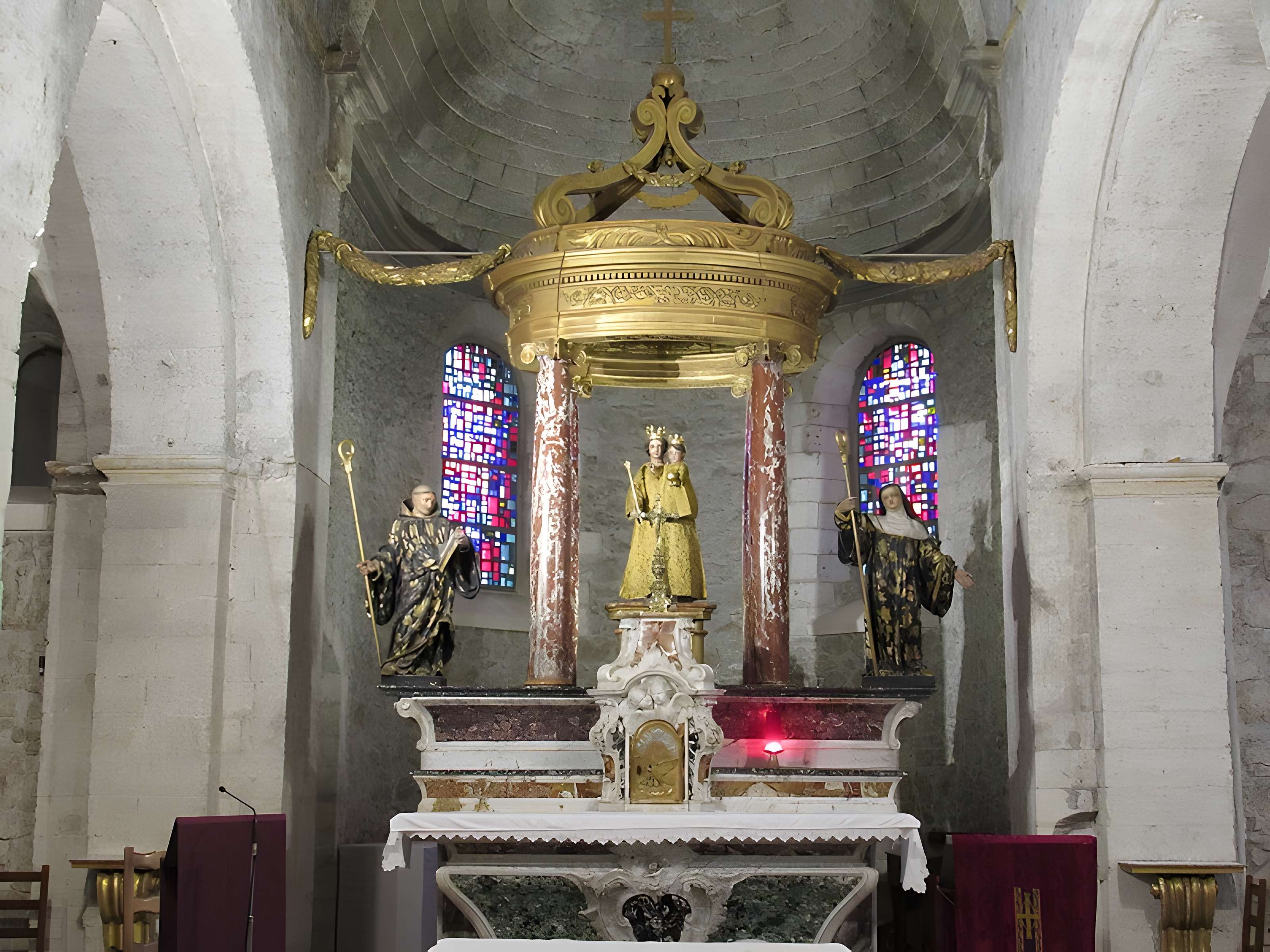 Sanctuaire de Notre-Dame-de-Grâce à Rochefort-du-Gard