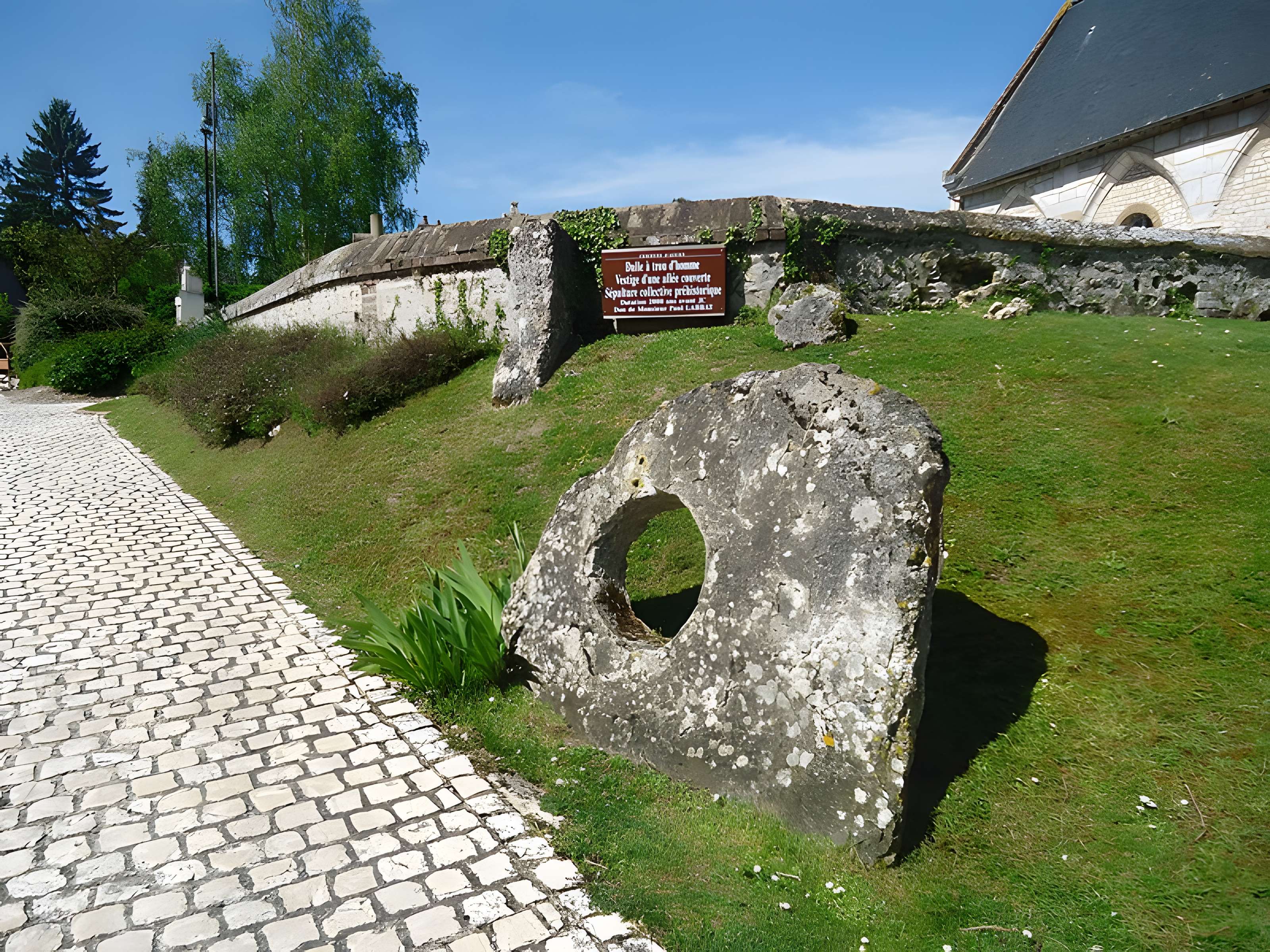 Sépulture mégalithique d'Aizier